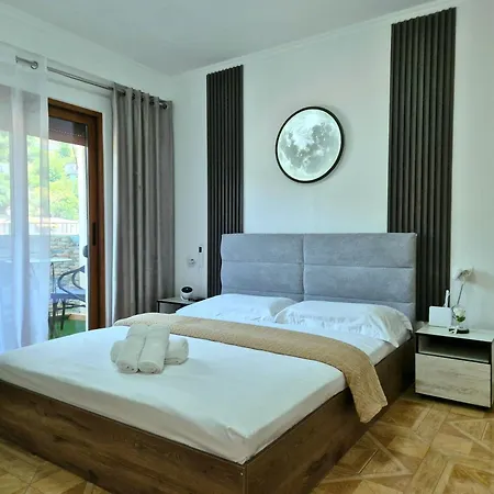 Moonlight Guest house Berat