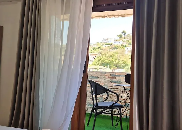 Moonlight Guest house *